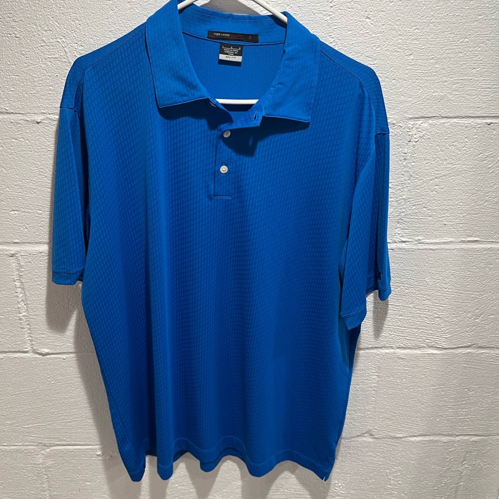 Tiger Woods collection Nike golf shirt, men’s L, royal blue, EXCELLENT CONDITION